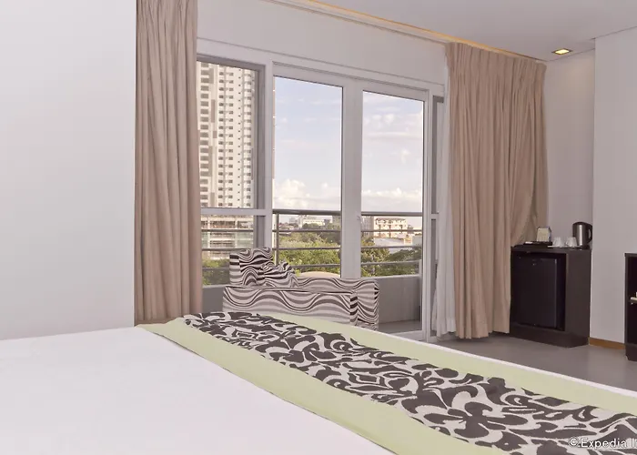 St Hotel 2*