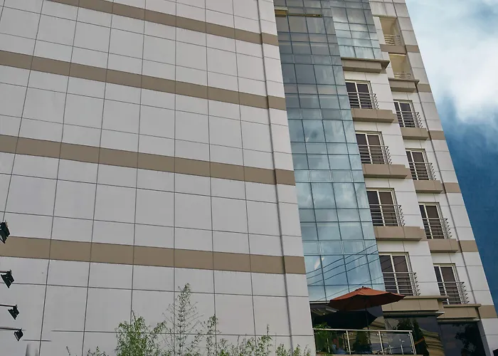 St Hotel 2*
